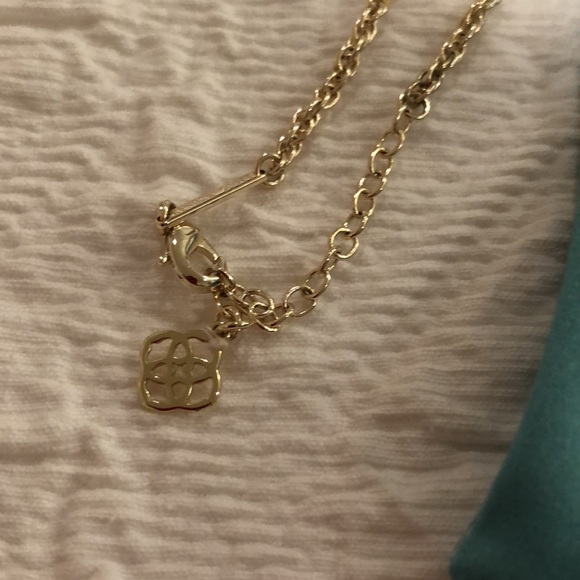 Turquoise Kendra Scott necklace and matching earrings. Great holiday gift! - Picture 3 of 3